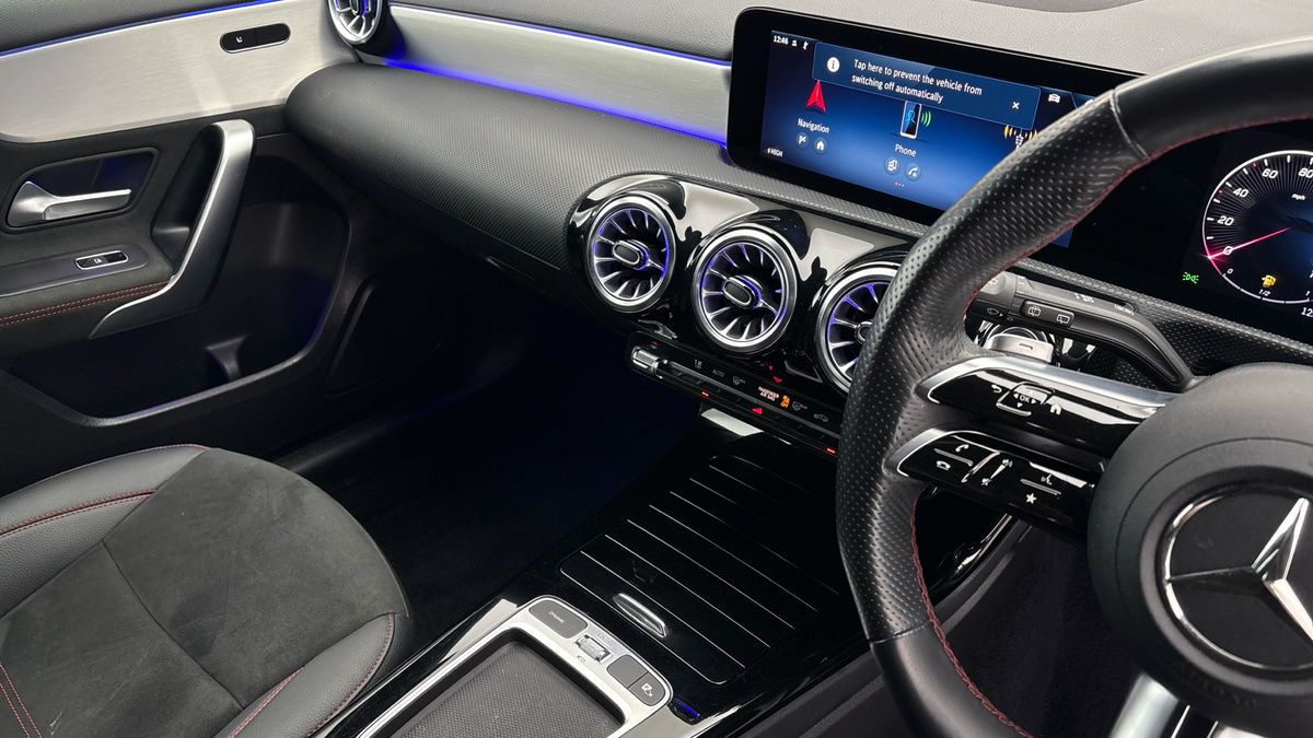 Mercedes-Benz A Class Image 18