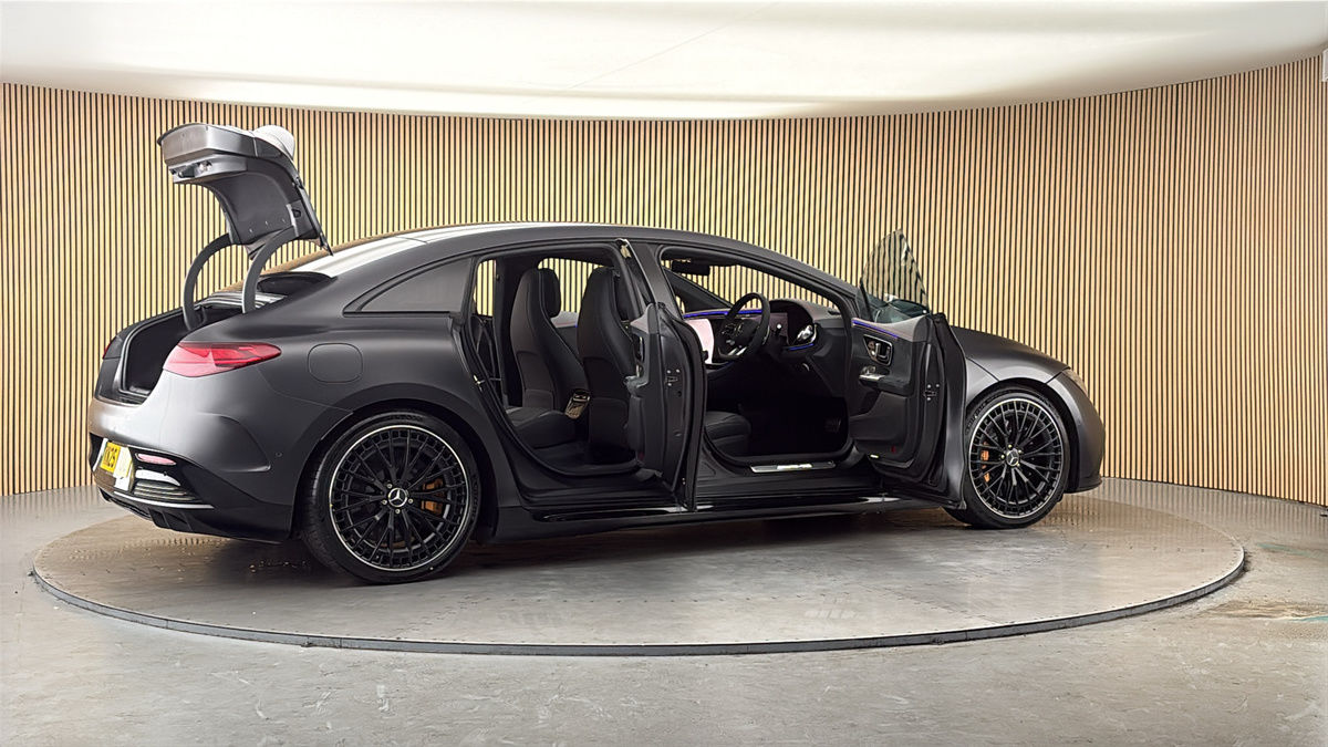 More views of Mercedes-Benz EQE