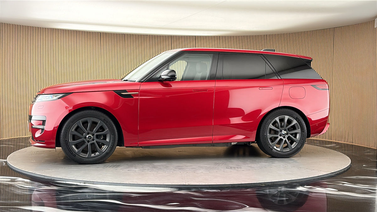 More views of Land Rover Range Rover Sport