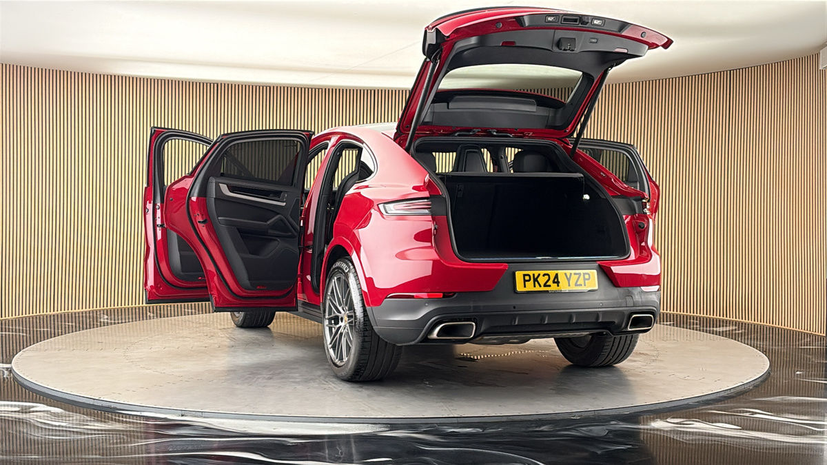 More views of Porsche Cayenne