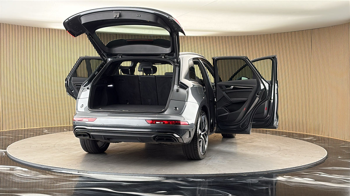 More views of Audi Q5