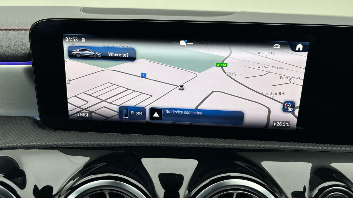 Mercedes-Benz CLA Image 17