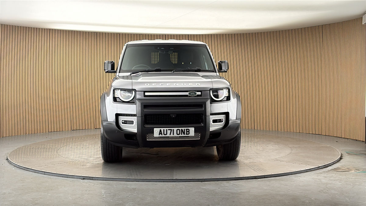 More views of Land Rover Defender 90
