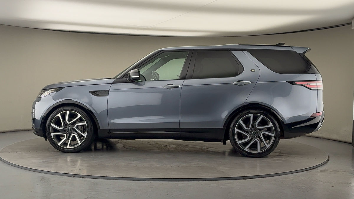 More views of Land Rover Discovery