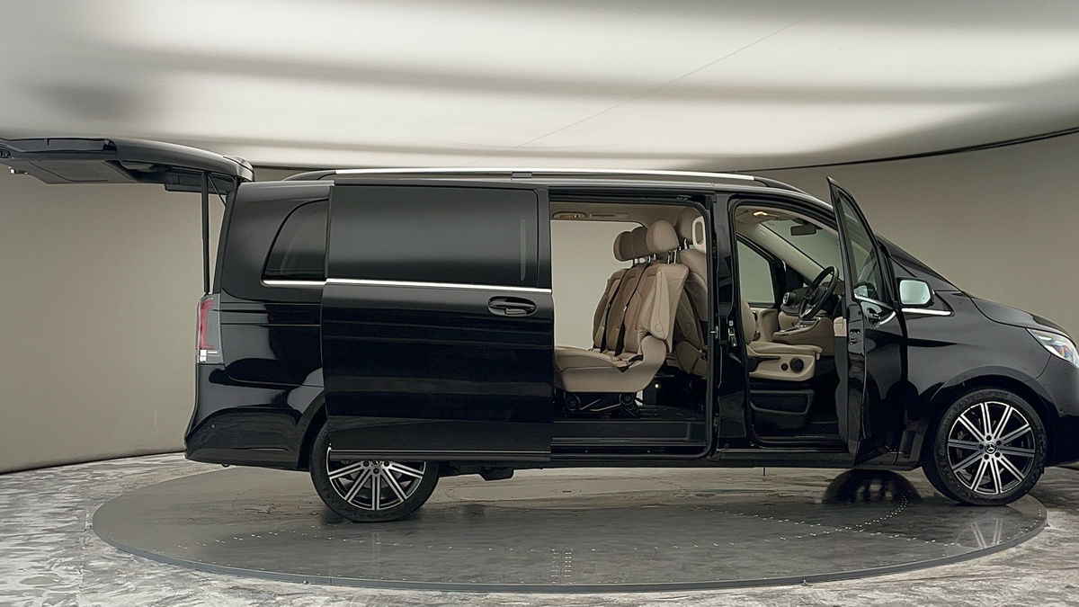 More views of Mercedes-Benz V Class