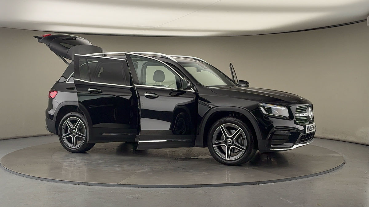 More views of Mercedes-Benz GLB