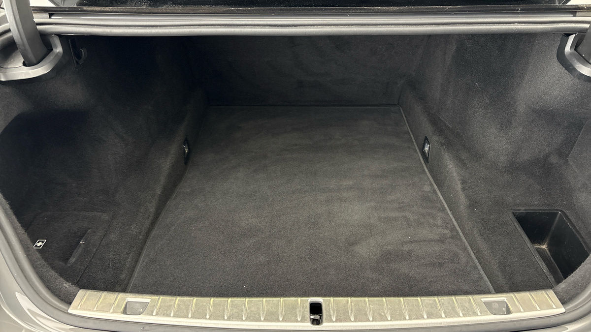 BMW 7 Series Image 11