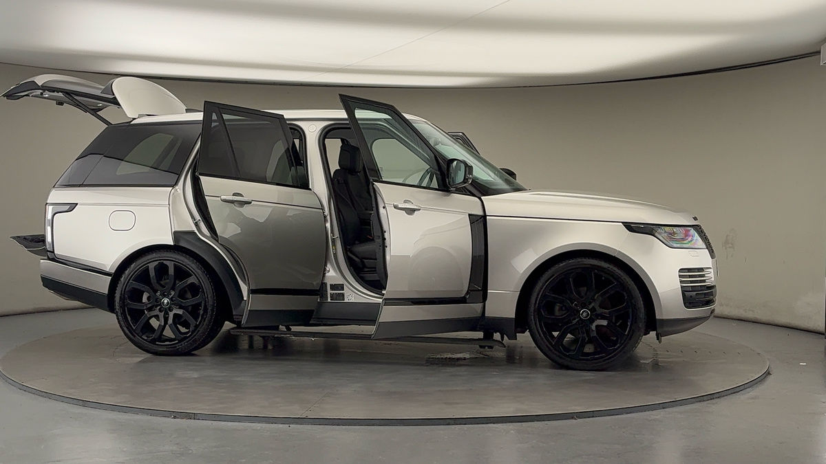 More views of Land Rover Range Rover