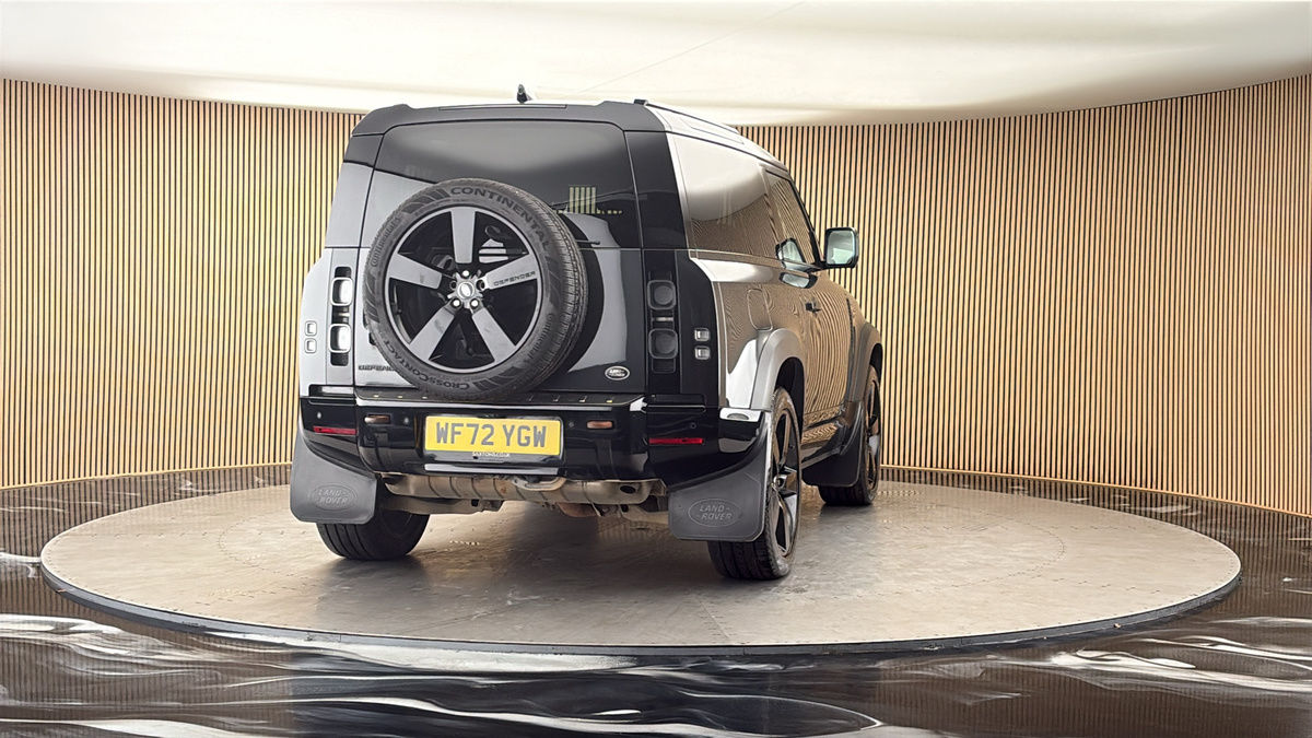 More views of Land Rover Defender 90