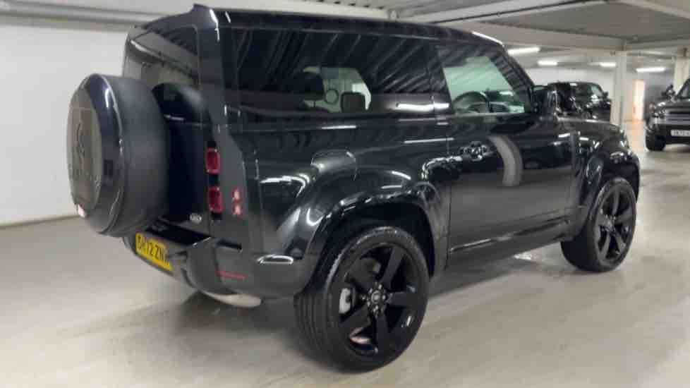 More views of Land Rover Defender 90