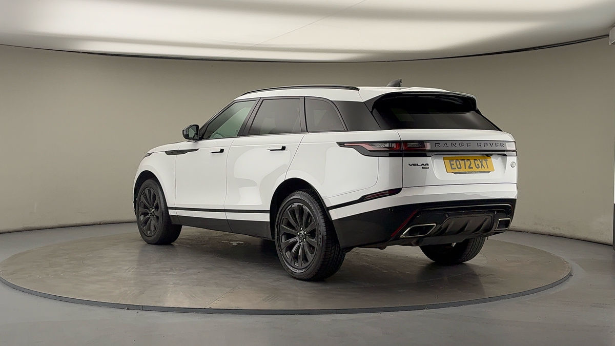 Land Rover Range Rover Velar Image 2