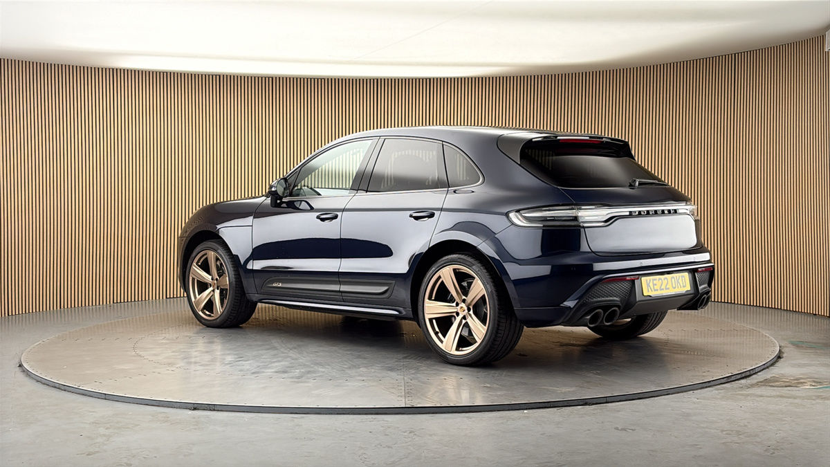 More views of Porsche Macan