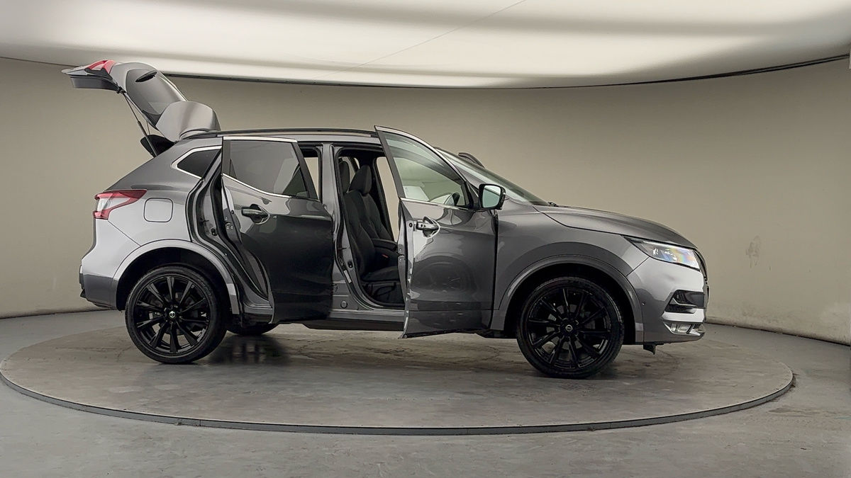 More views of Nissan Qashqai