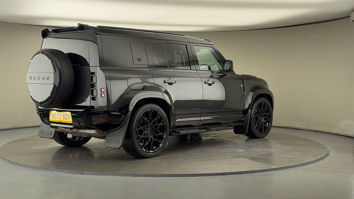 Land Rover Defender 110 Urban Image 21