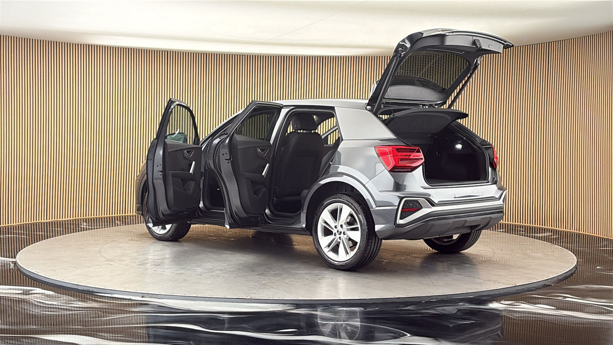 More views of Audi Q2
