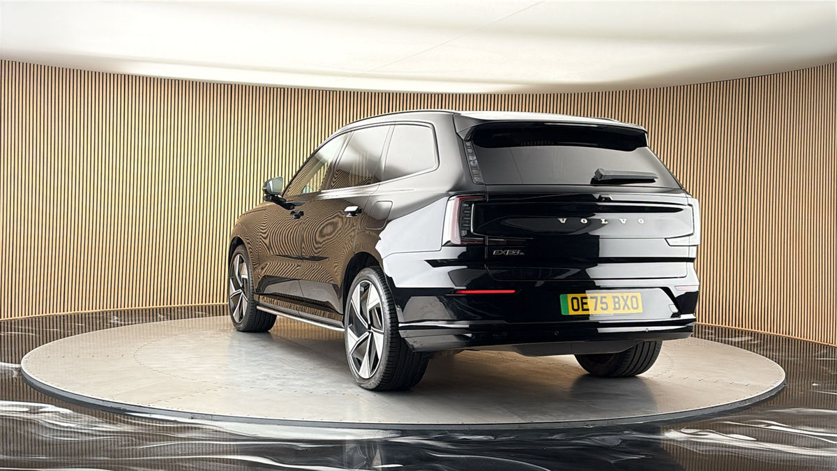 More views of Volvo EX90