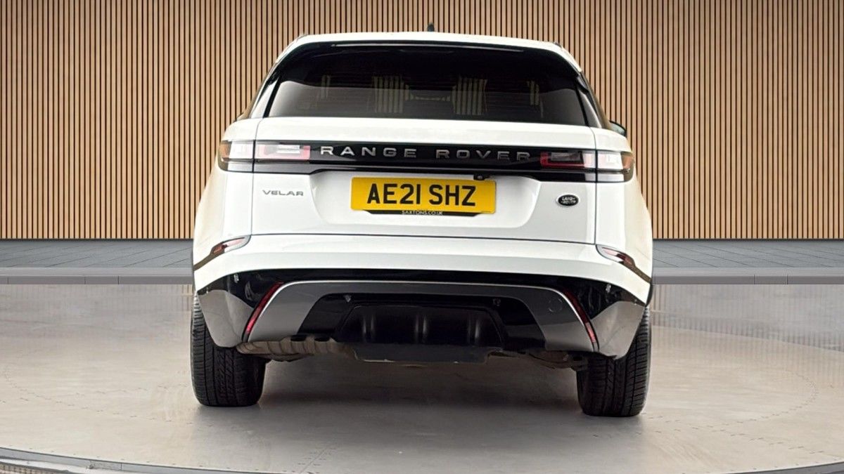 Land Rover Range Rover Velar Image 4
