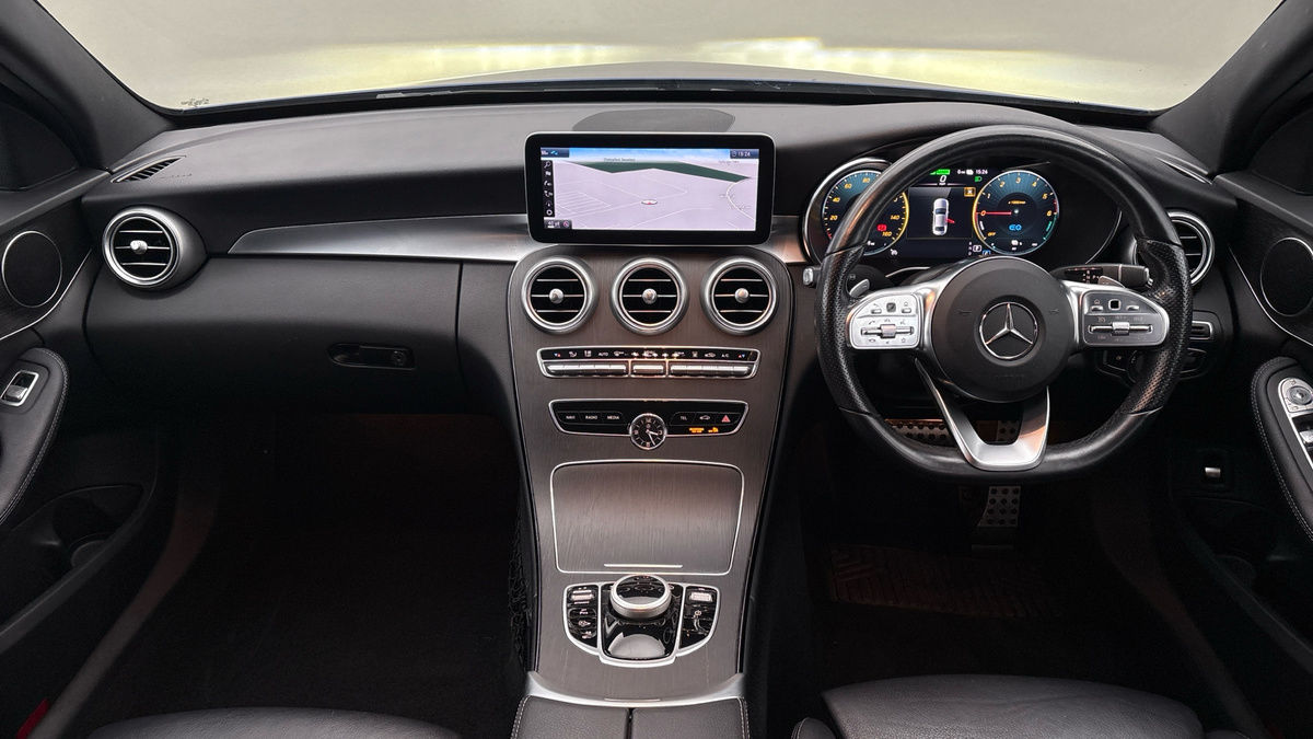 Mercedes-Benz C Class Image 12