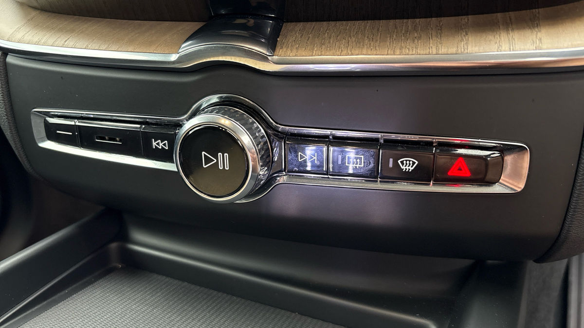 Volvo XC60 Image 28