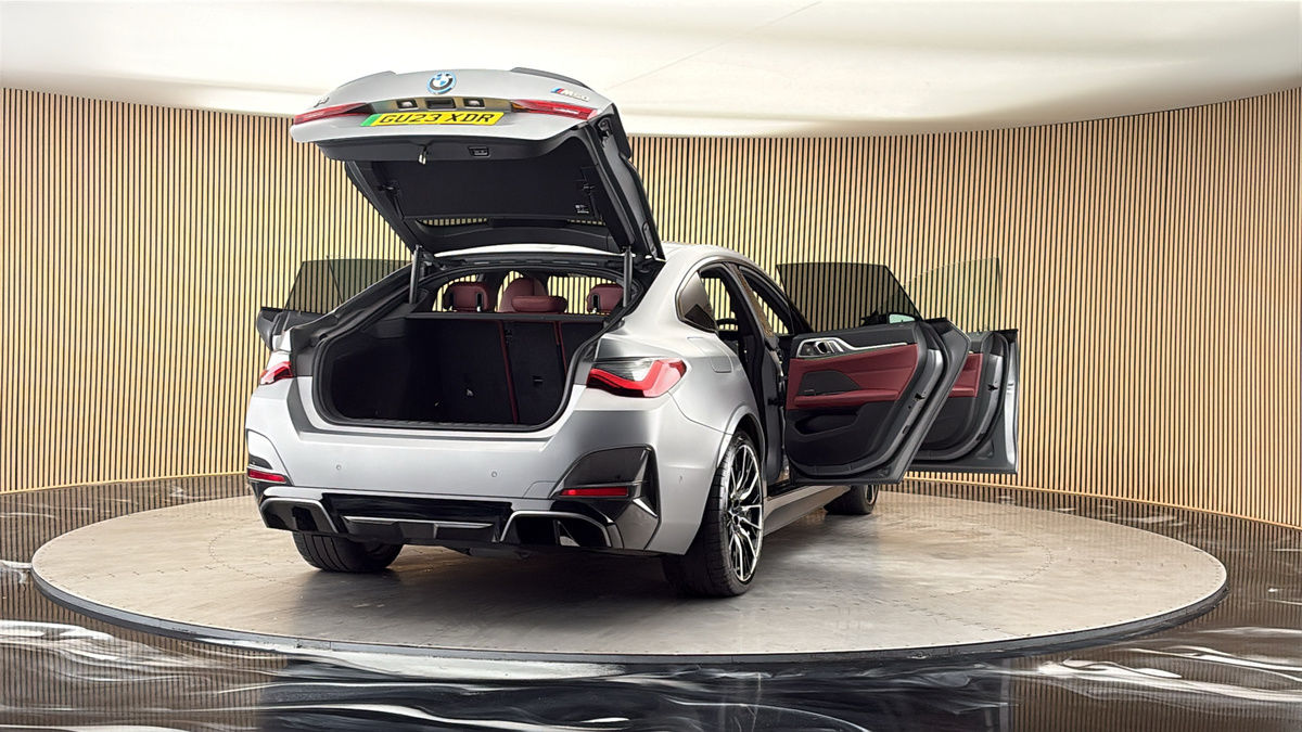 More views of BMW i4