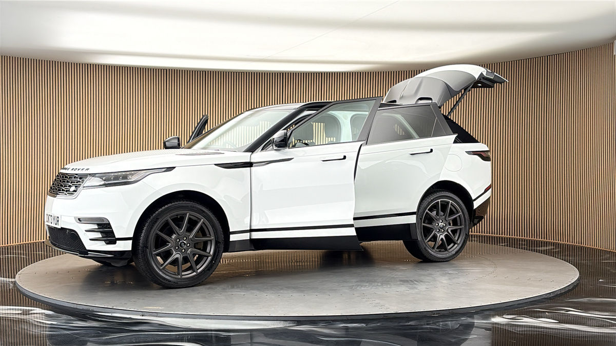 More views of Land Rover Range Rover Velar