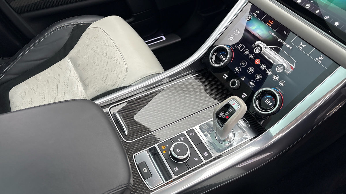 Land Rover Range Rover Sport Image 18