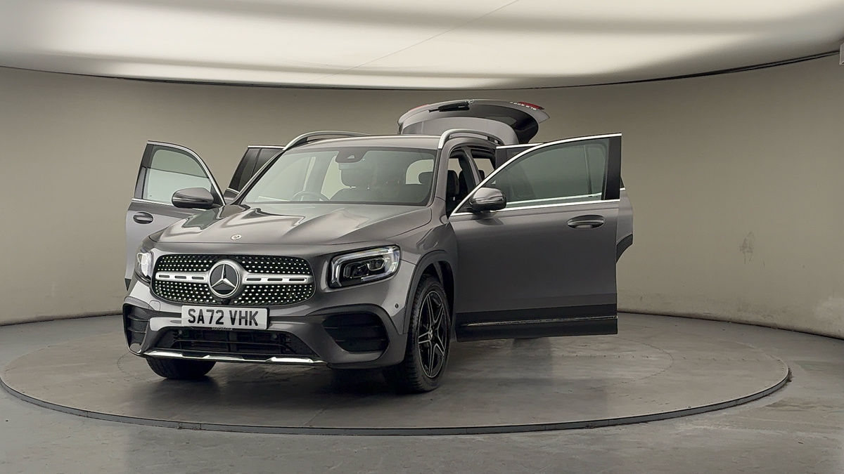 More views of Mercedes-Benz GLB