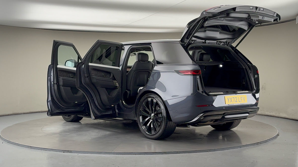 More views of Land Rover Range Rover Sport