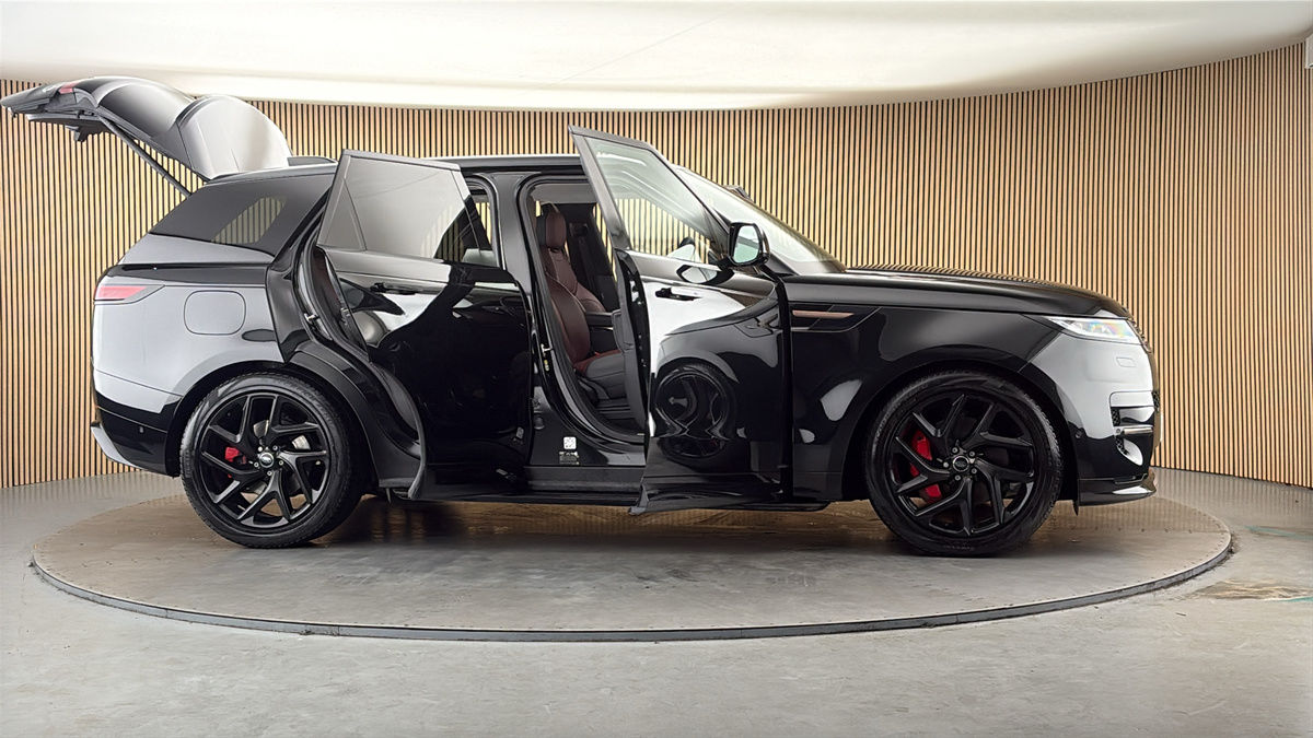 More views of Land Rover Range Rover Sport