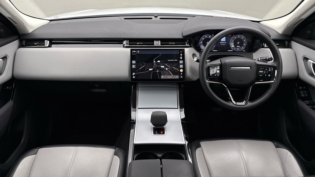 Land Rover Range Rover Velar Image 12