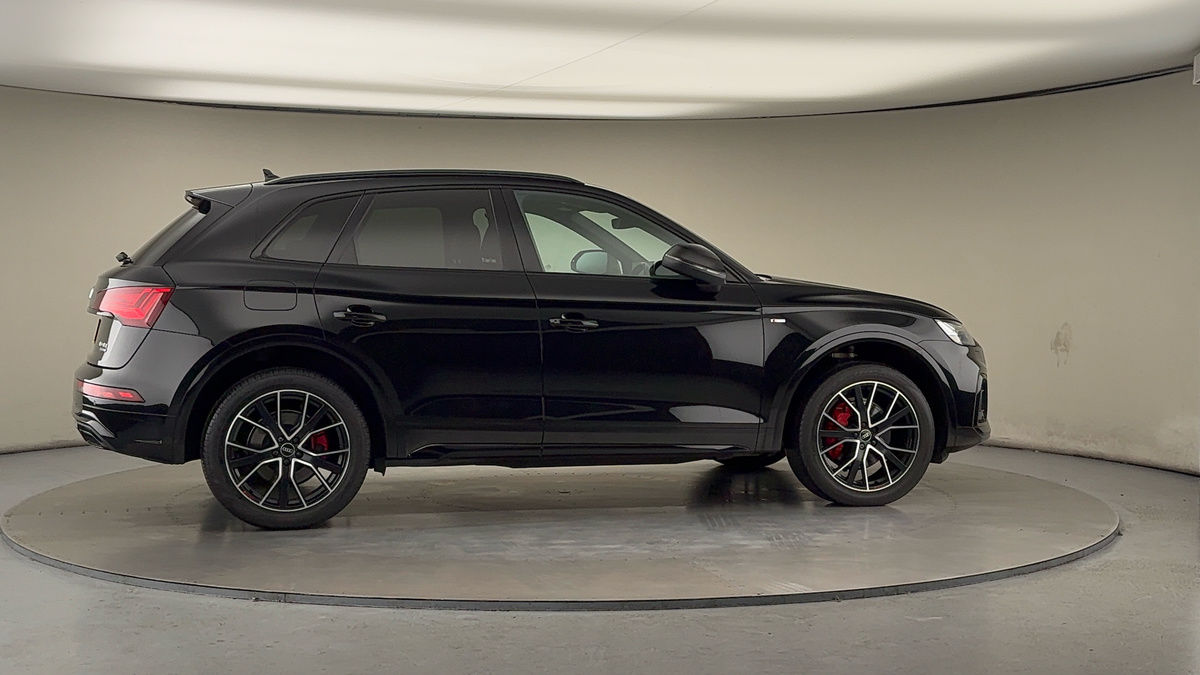 More views of Audi Q5