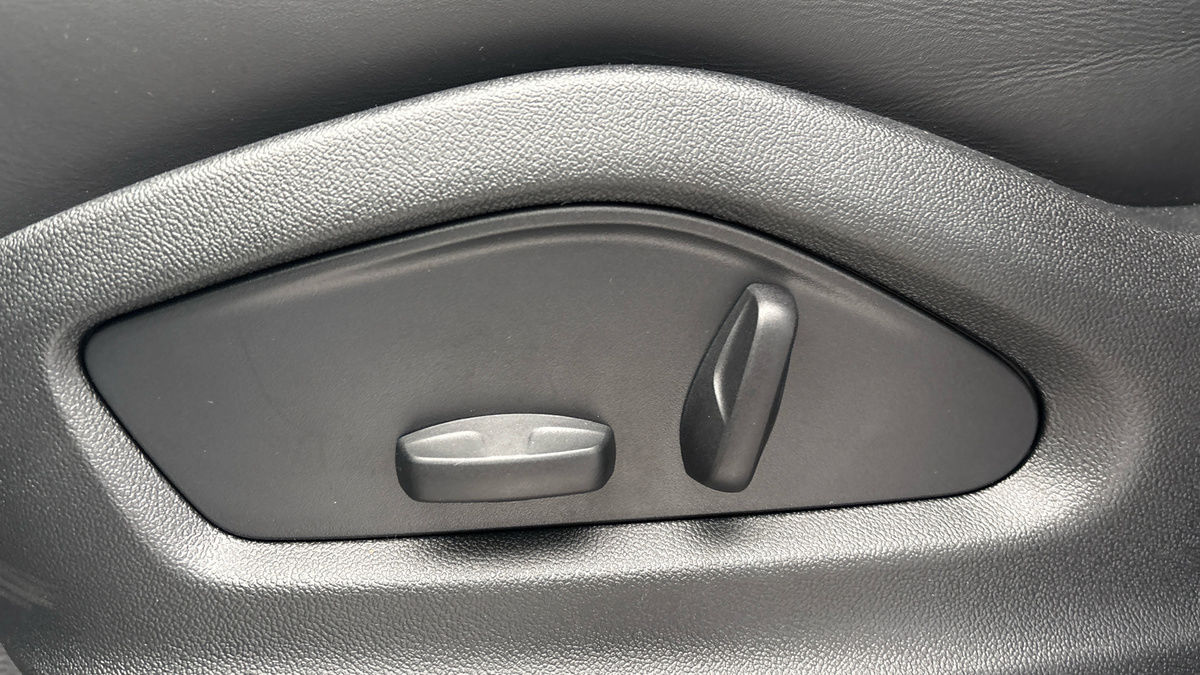 Porsche Cayenne Image 36