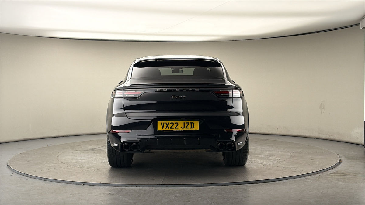 Porsche Cayenne Image 4