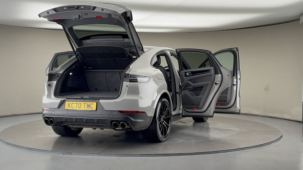 More views of Porsche Cayenne