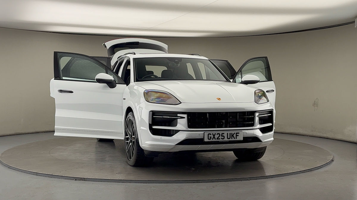 More views of Porsche Cayenne