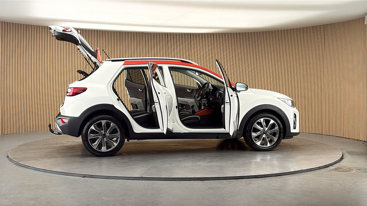 More views of Kia Stonic