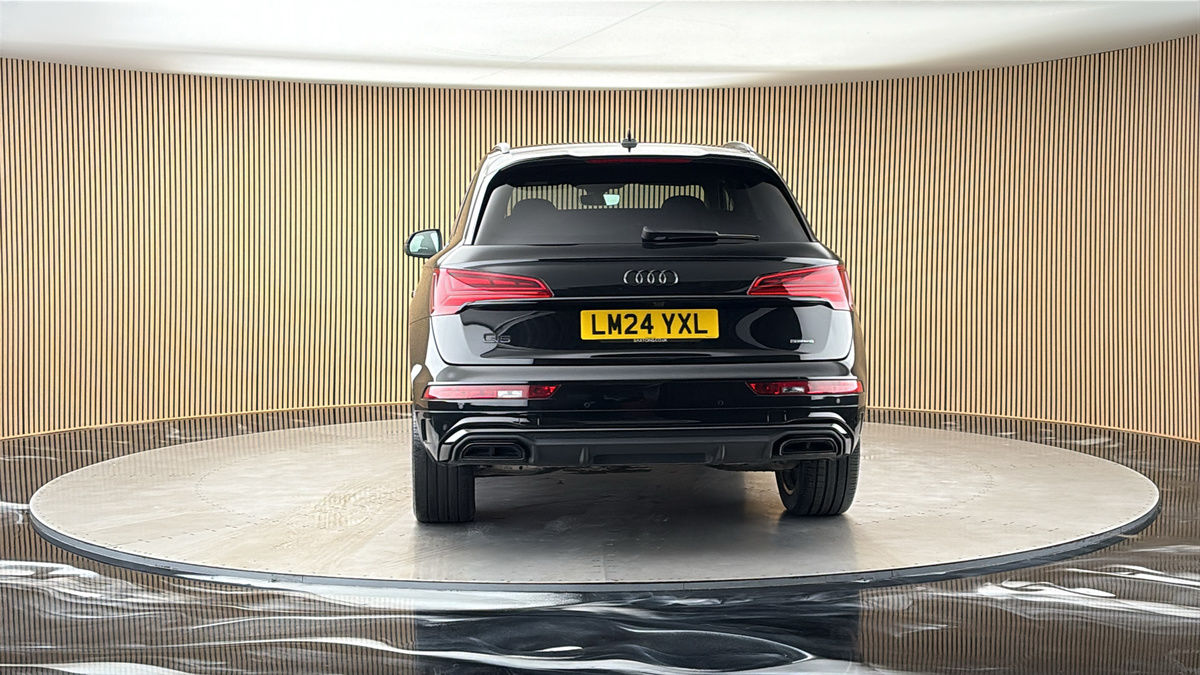 More views of Audi Q5