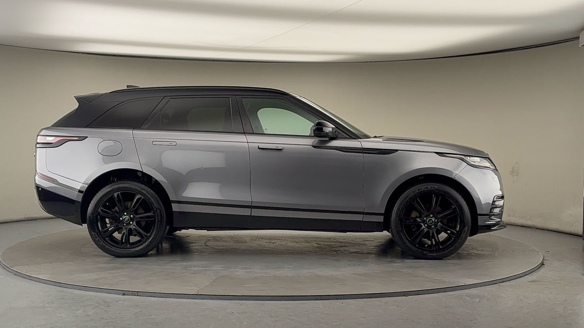Land Rover Range Rover Velar Image 16