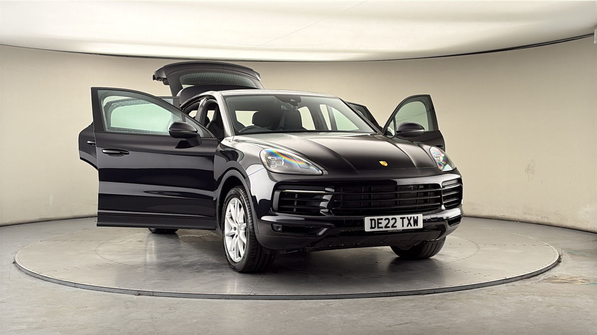 More views of Porsche Cayenne