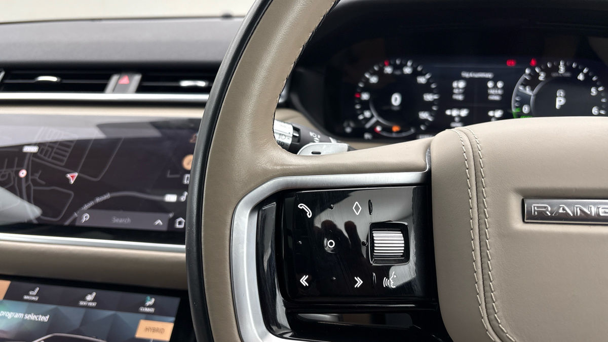 Land Rover Range Rover Velar Image 13