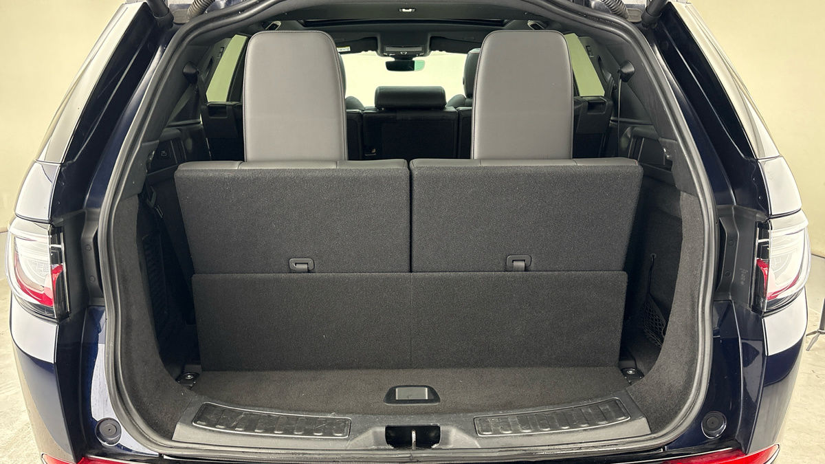 Land Rover Discovery Sport Image 11
