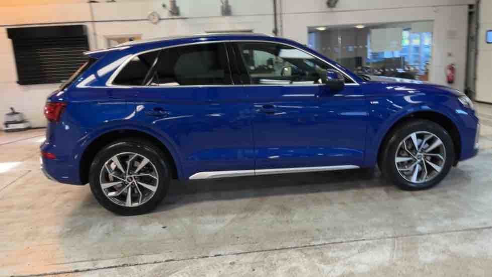 More views of Audi Q5