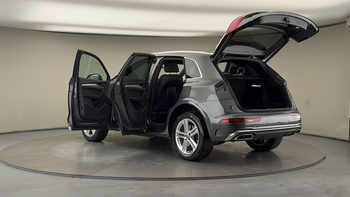 More views of Audi Q5