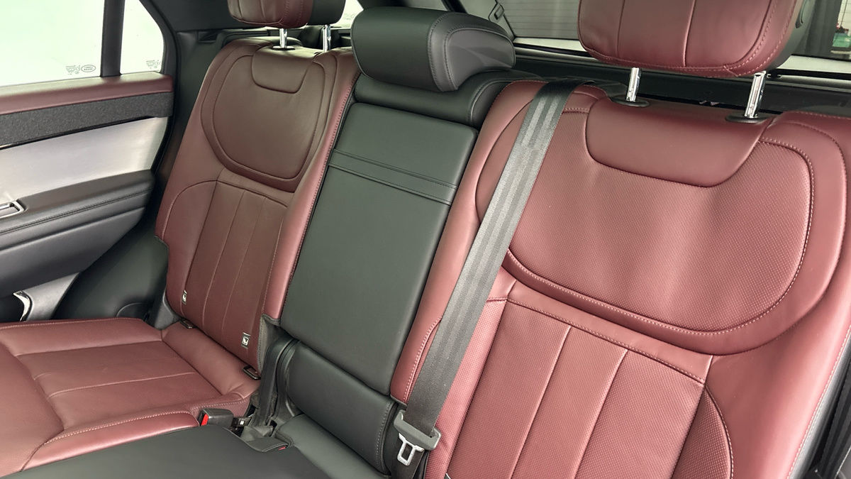 Land Rover Range Rover Sport Image 8