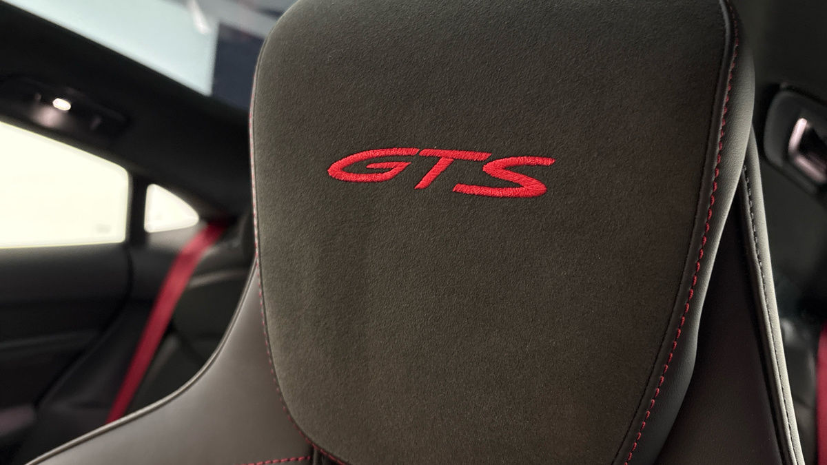 Porsche Taycan Image 27