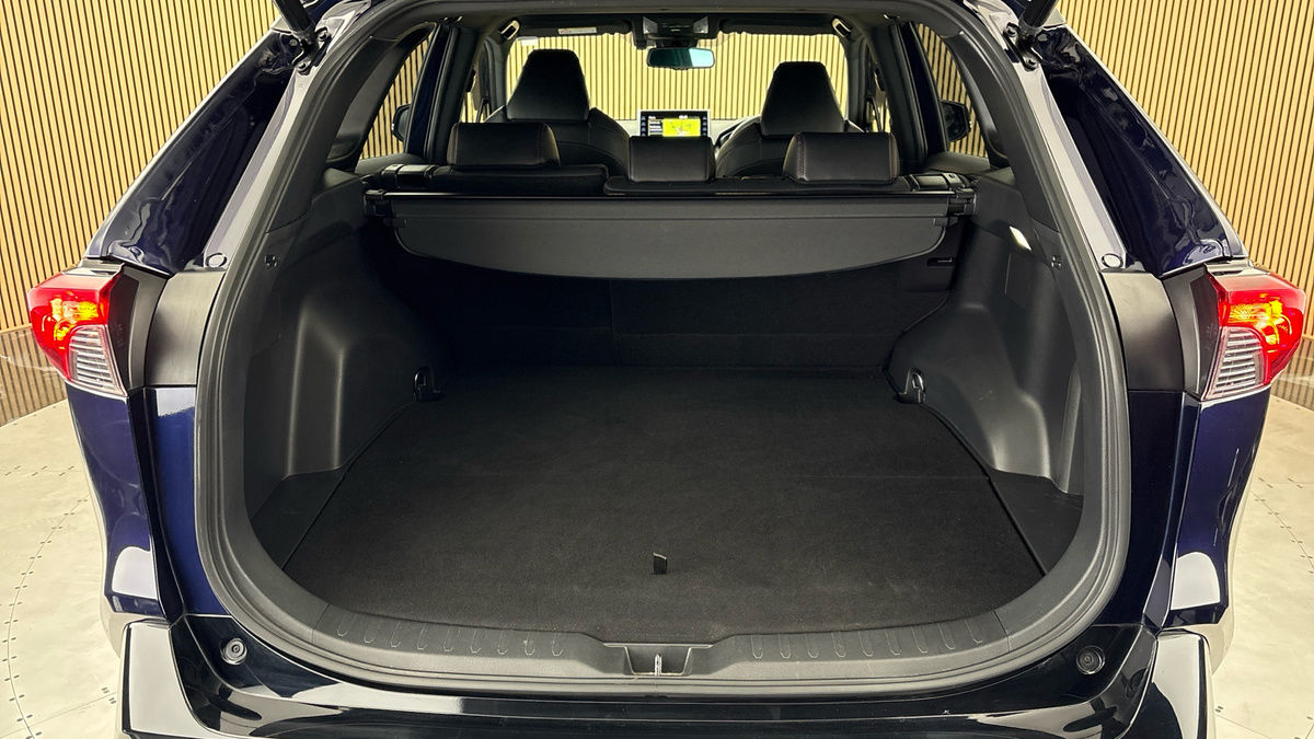 Toyota RAV4 Image 11