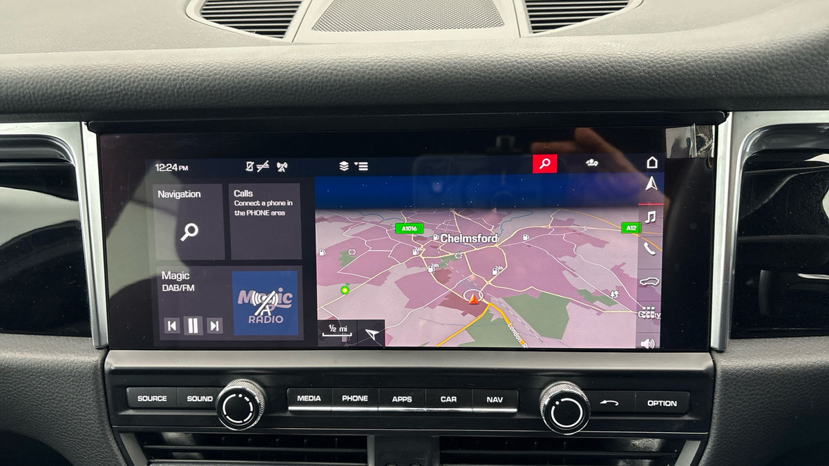 Porsche Macan Image 17