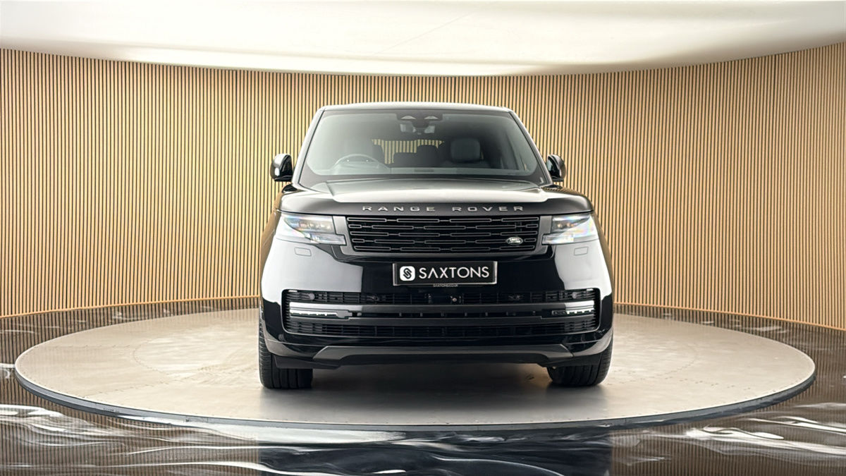More views of Land Rover Range Rover