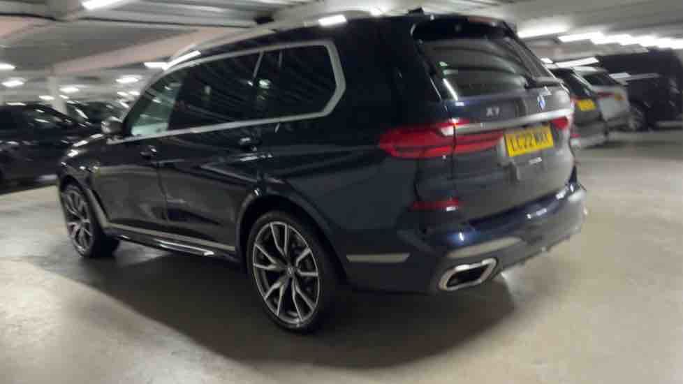 More views of BMW X7