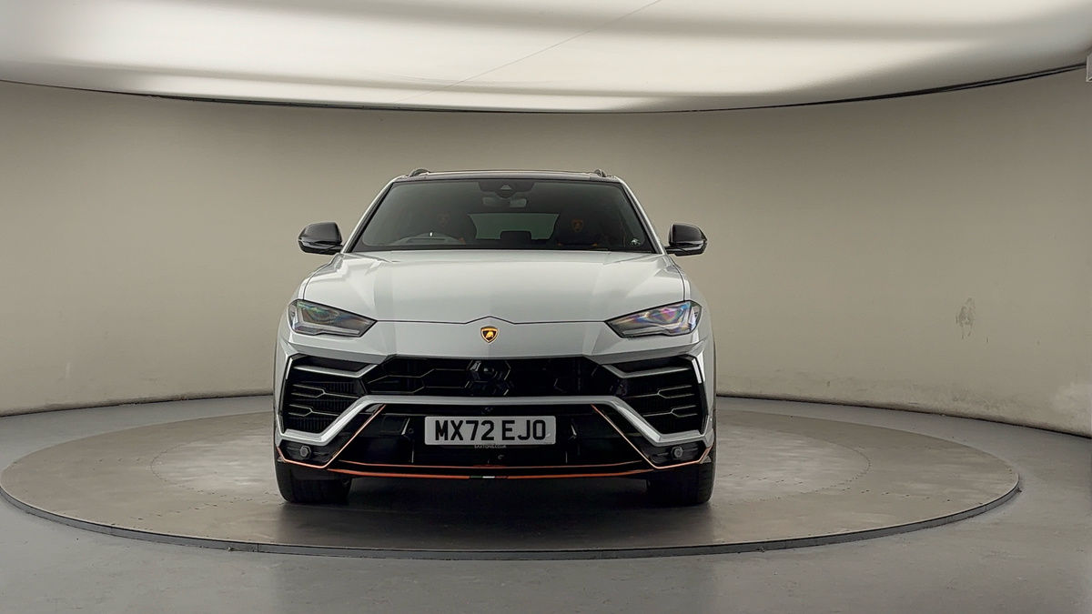 Lamborghini Urus Image 3